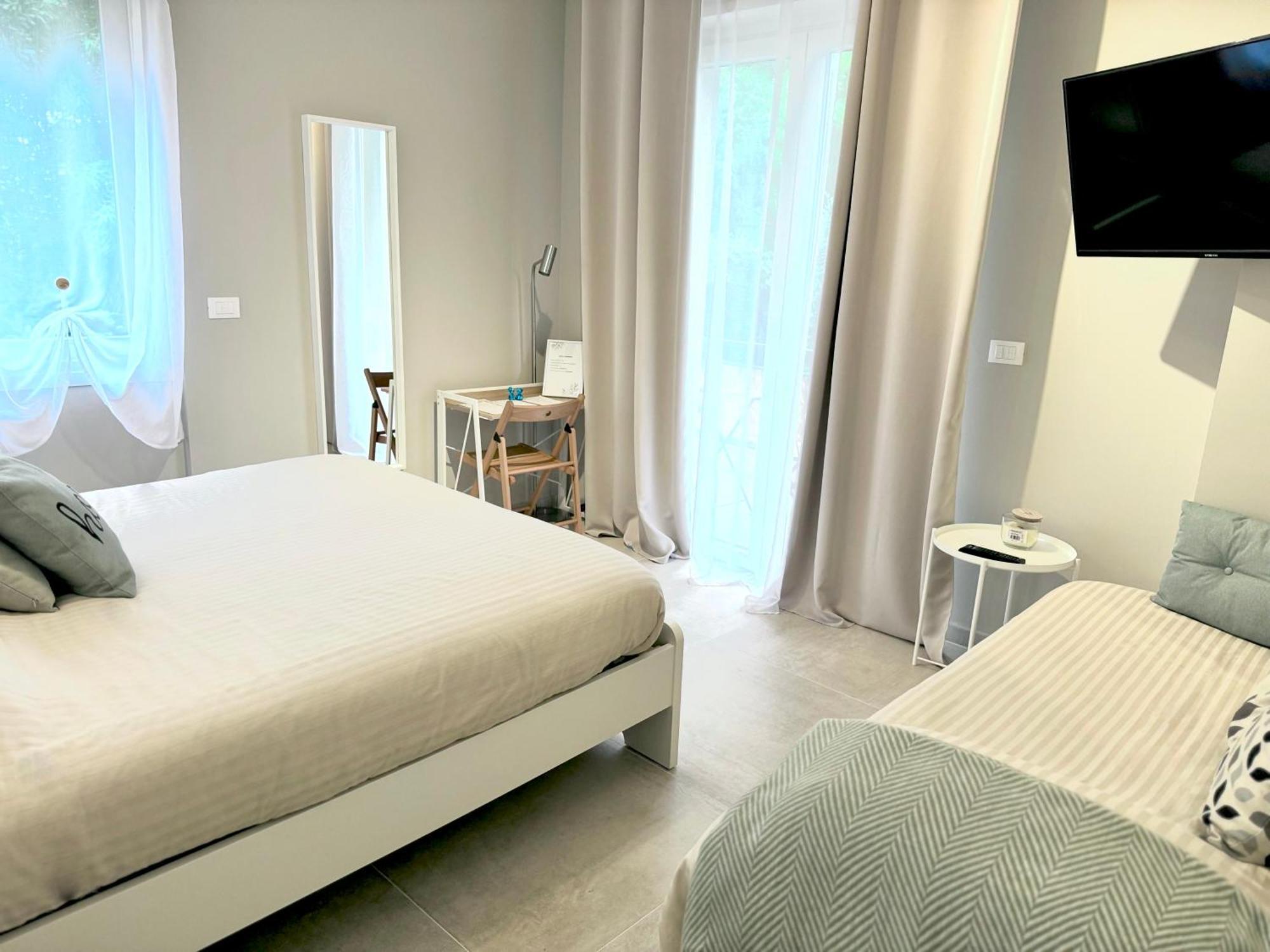 Appartamento Casa Rosetta - Relax In Centro, Parcheggio Privato, Mare A 2 Passi Bordighera Esterno foto